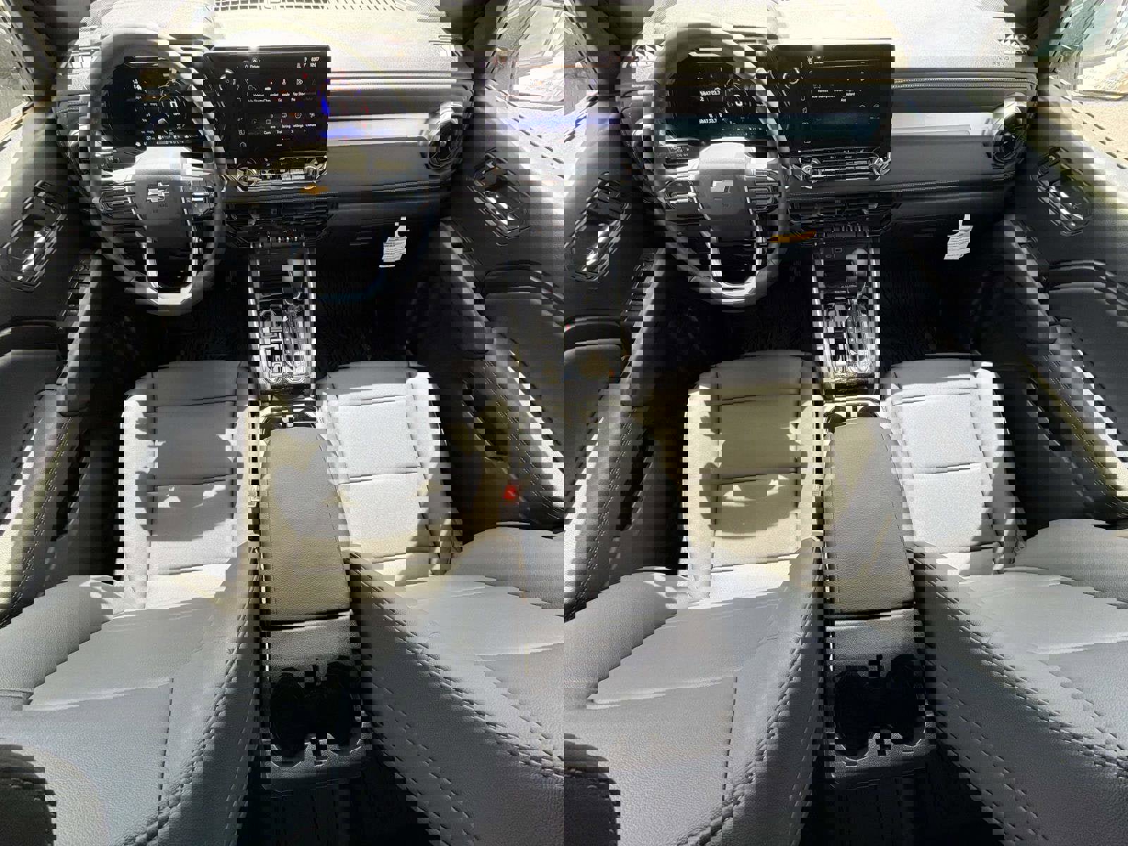 New 2026 Chevrolet Colorado LT w/ LT Convenience Package image 2