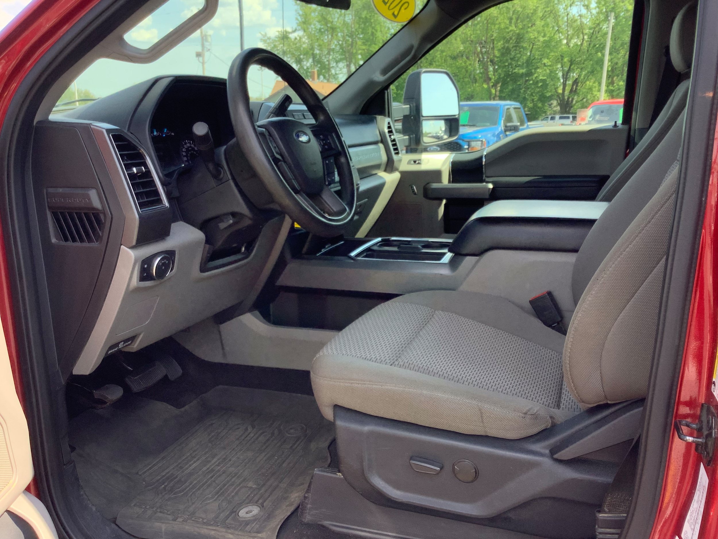 Certified 2021 Ford F250 XLT w/ XLT Value Package AWD/4WD image 9
