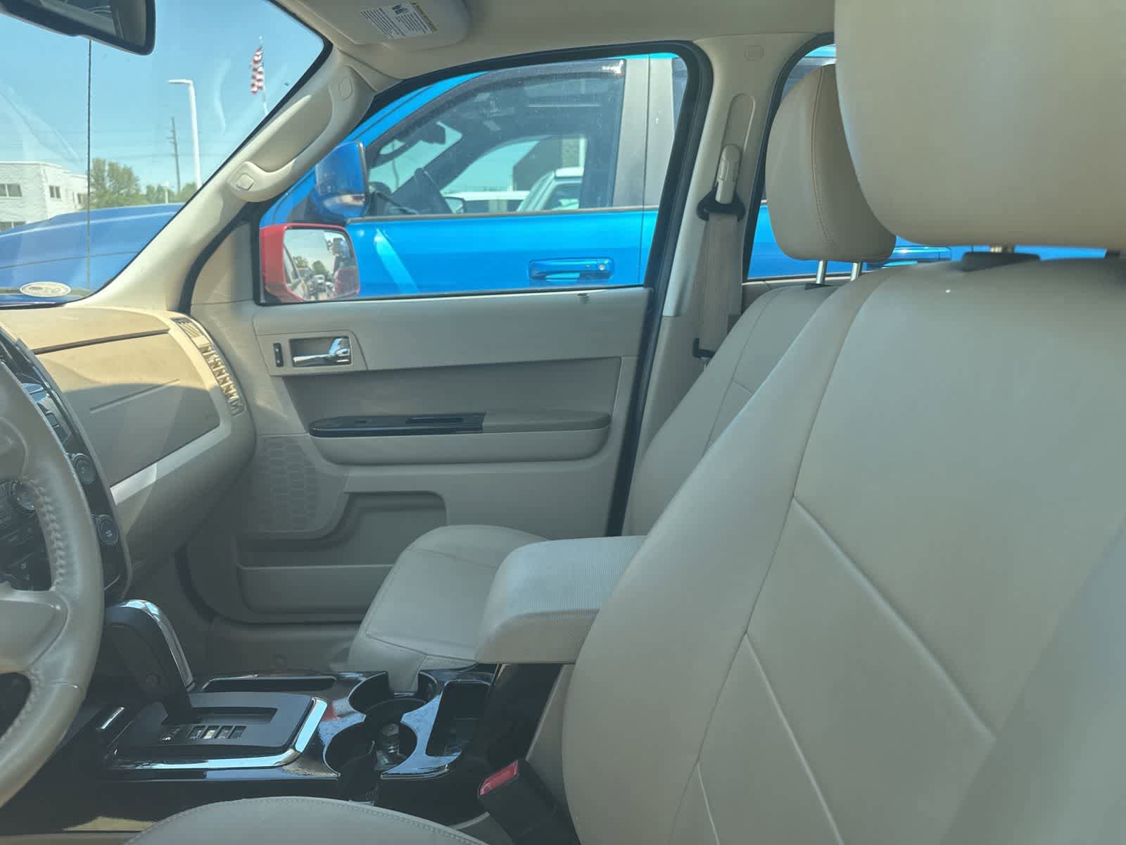 Used 2011 Ford Escape Limited w/ 302A Rapid Spec Order Code AWD/4WD image 30