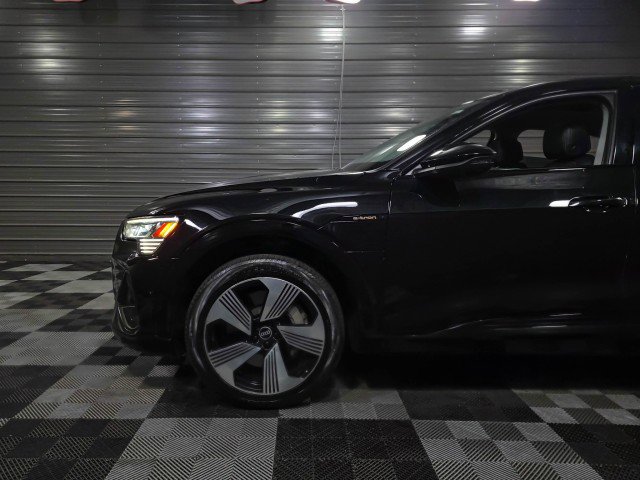 Used 2021 Audi e-tron Prestige w/ Prestige Package AWD/4WD image 44