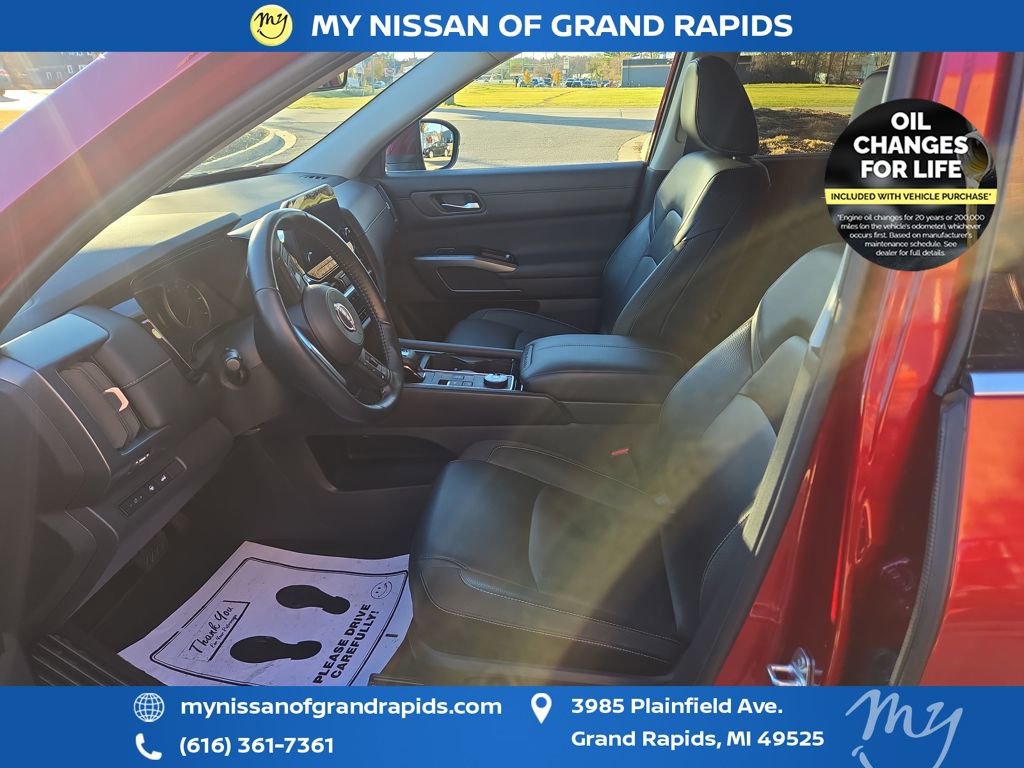 Used 2023 Nissan Pathfinder SL image 20