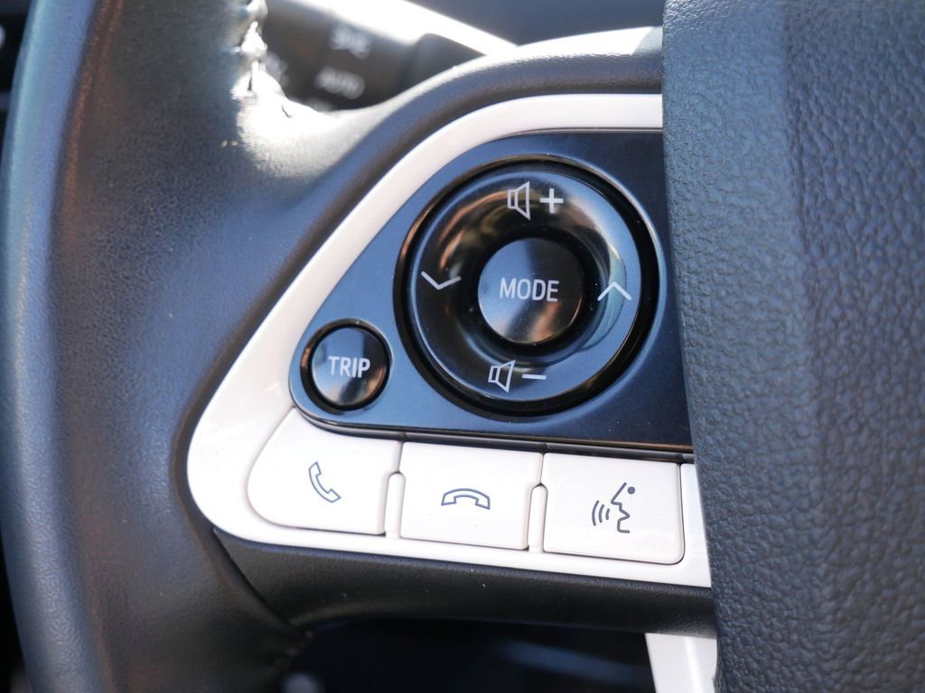 Certified 2018 Toyota Prius Three image 27