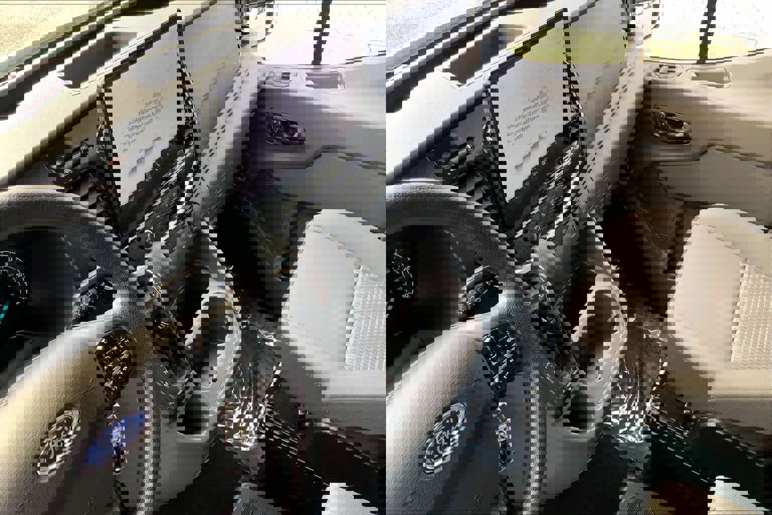 Used 2023 Ford Transit 350 XLT image 30