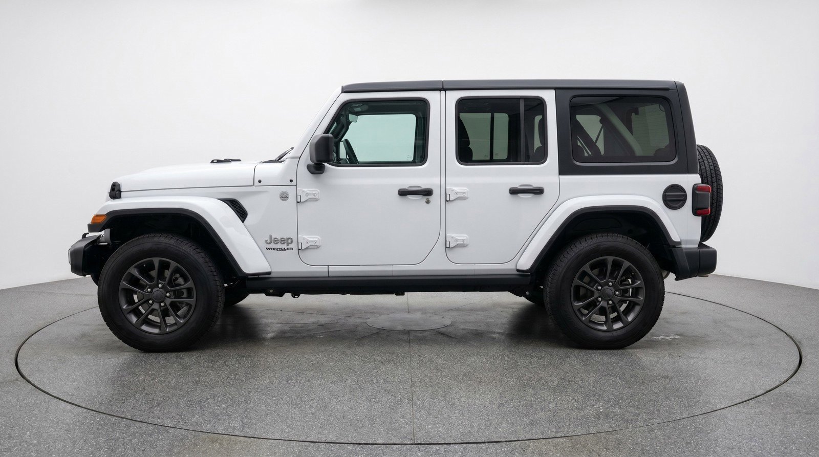 Used 2025 Jeep Wrangler Sport S image 5