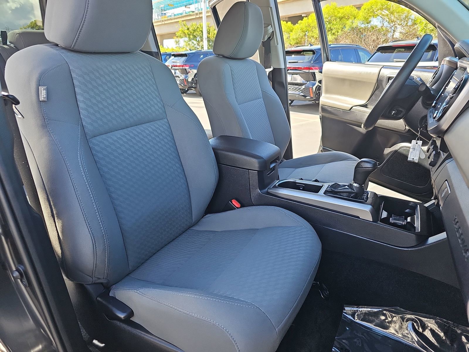 Used 2020 Toyota Tacoma SR5 RWD image 10