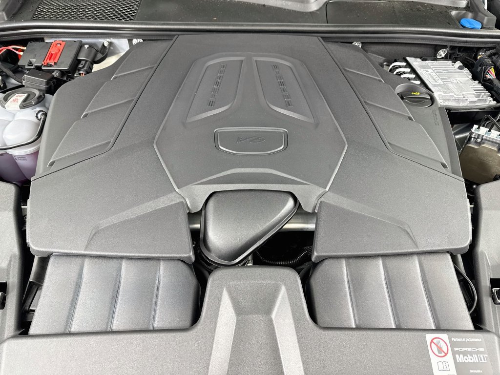 New 2026 Porsche Cayenne AWD/4WD image 31