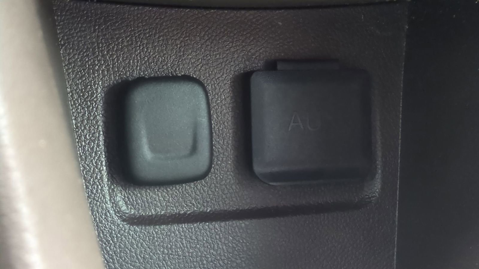 Used 2014 Buick Encore Leather image 33