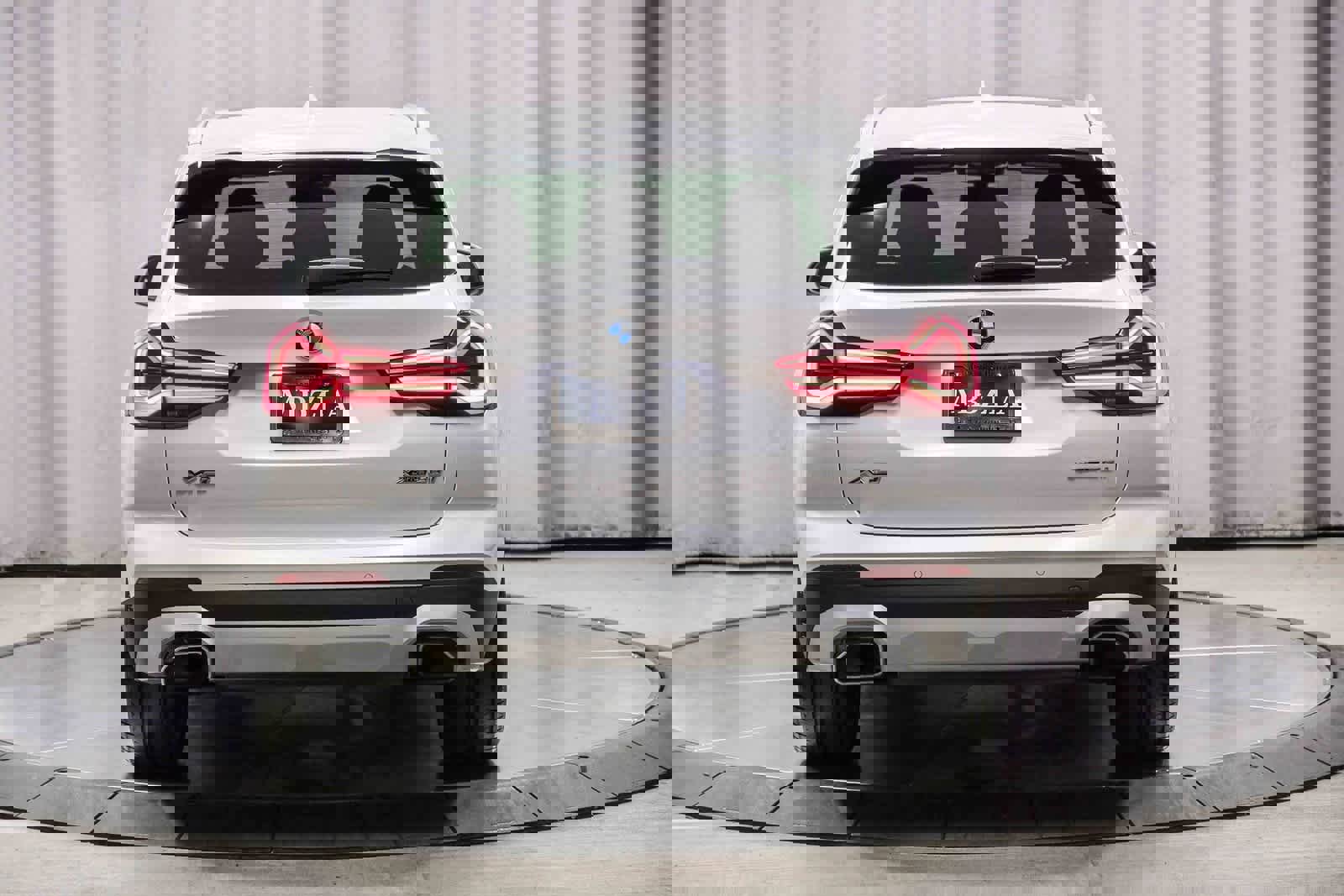 Used 2023 BMW X3 xDrive30i w/ Convenience Package w/ZPA image 3