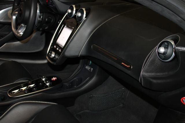 Used 2022 McLaren GT image 23