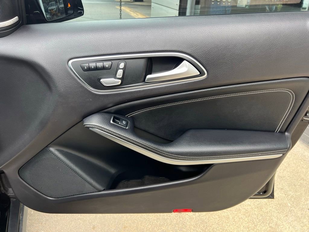 Used 2019 Mercedes-Benz GLA 250 4MATIC image 29