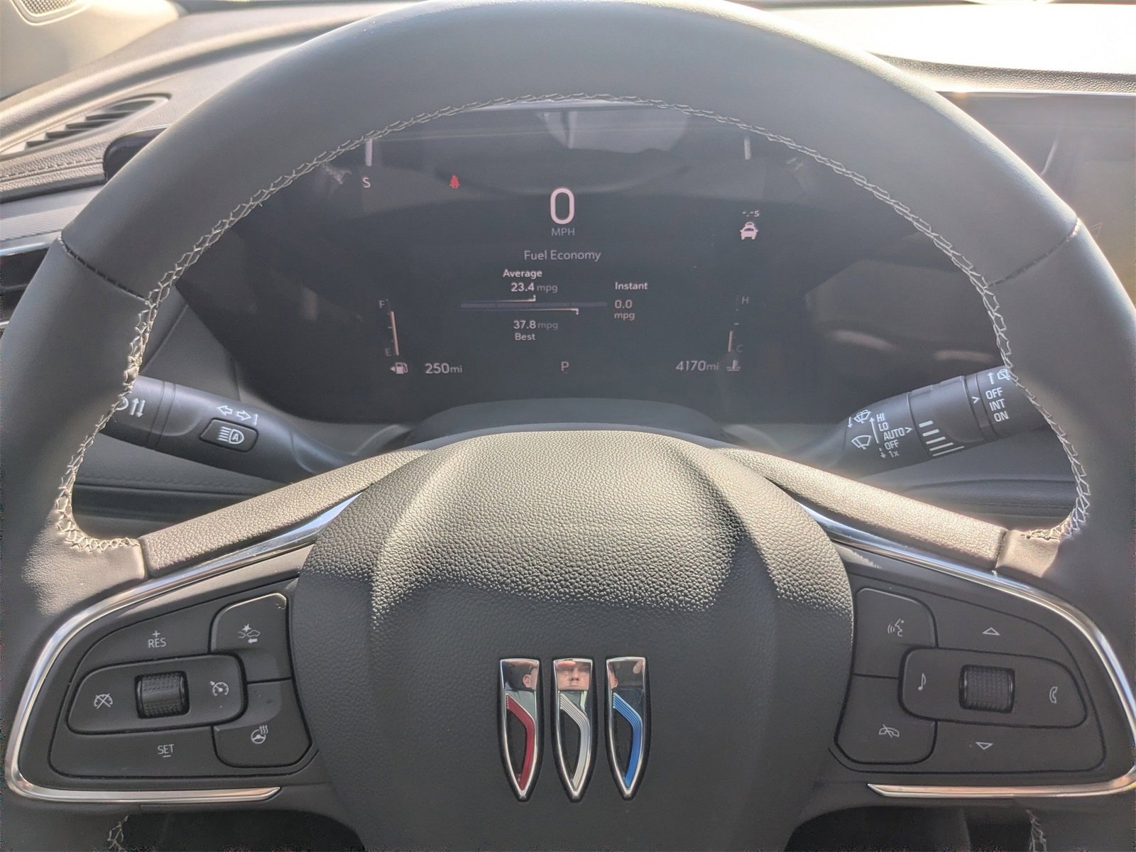 Used 2025 Buick Encore GX Avenir w/ Avenir Technology Package image 30