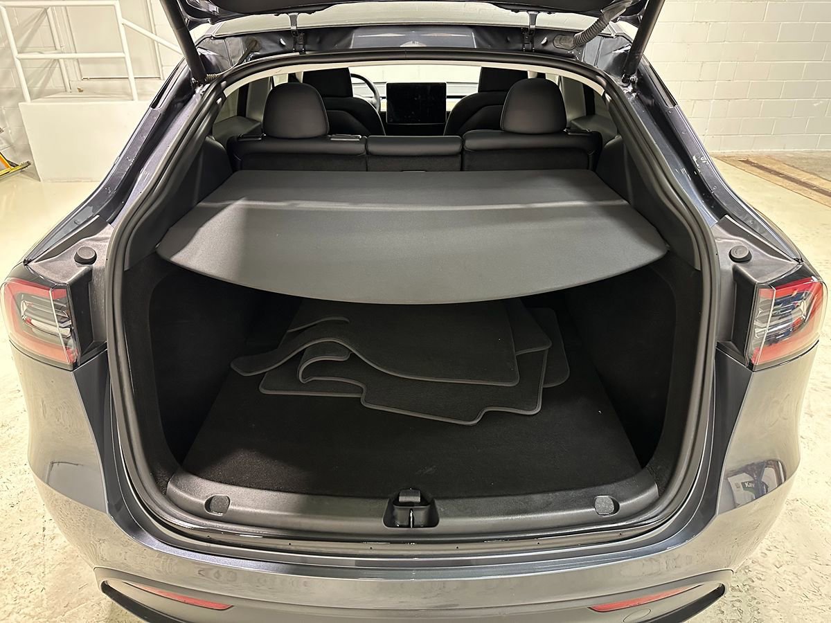 Used 2023 Tesla Model Y Performance AWD/4WD image 7