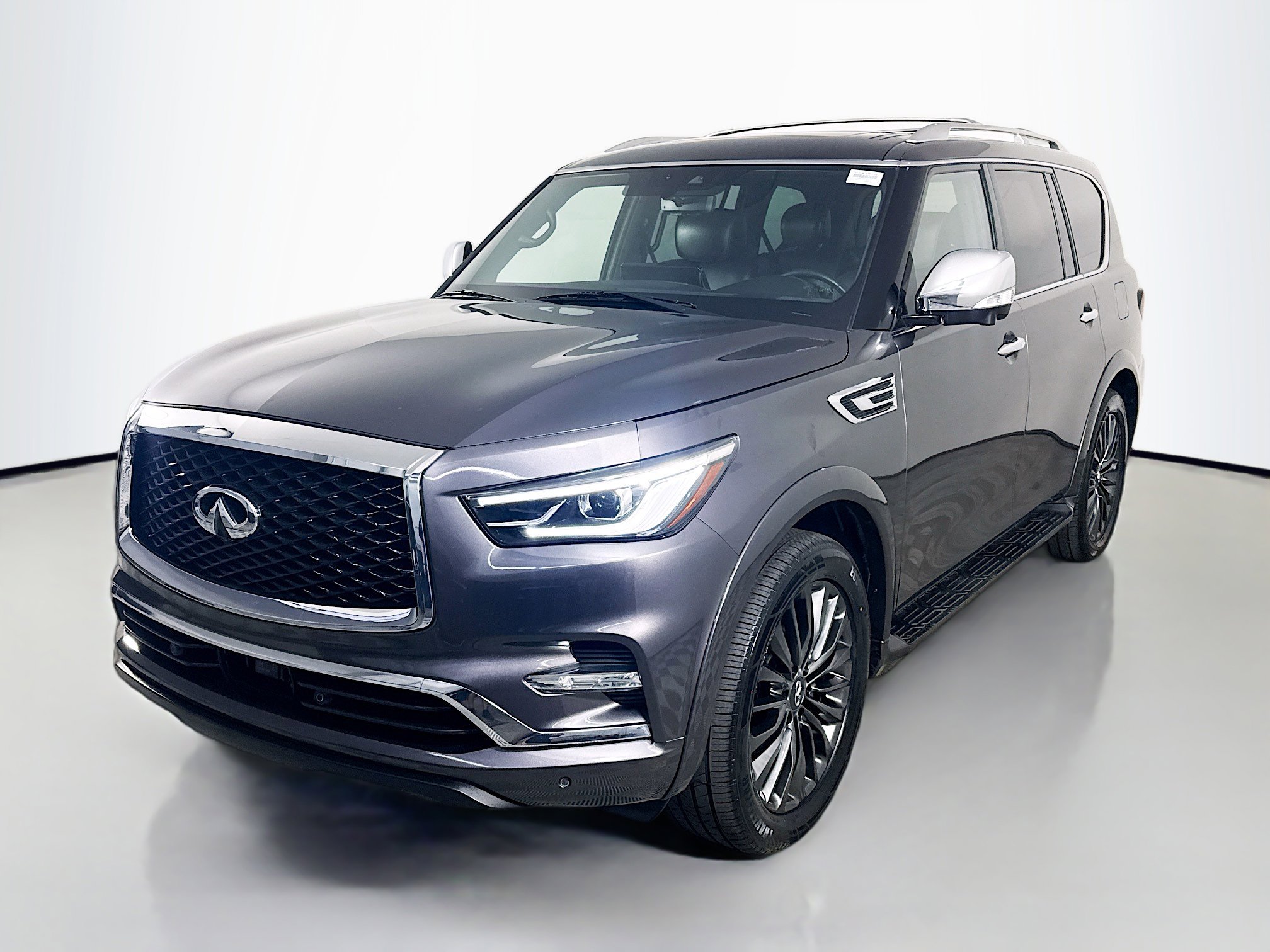Used 2022 INFINITI QX80 Sensory w/ All-Season Package image 4