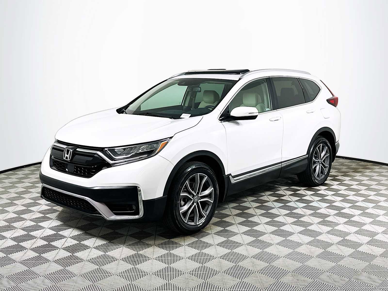 Used 2022 Honda CR-V Touring image 3