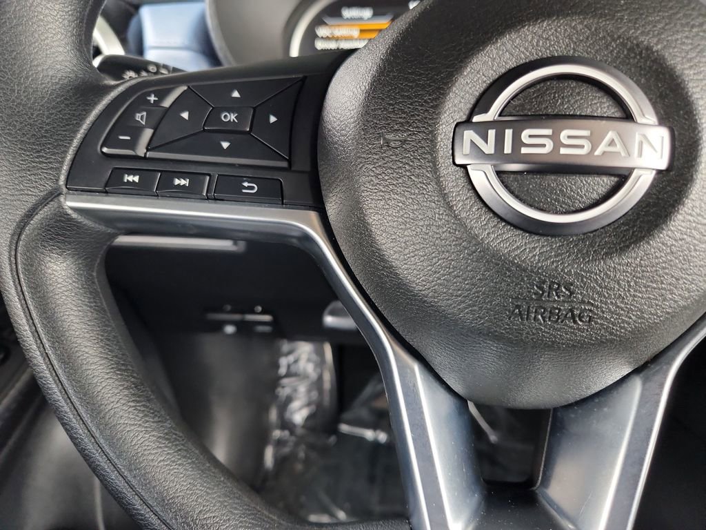 Used 2025 Nissan Versa SV FWD image 23