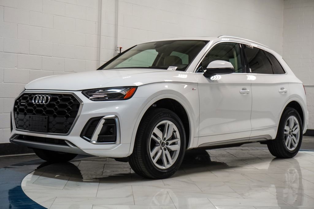Used 2023 Audi Q5 2.0T Premium w/ Convenience Package AWD/4WD image 4
