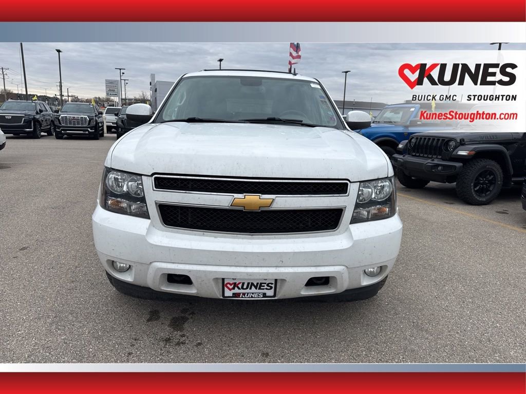 Used 2012 Chevrolet Suburban LT w/ Luxury Package image 3