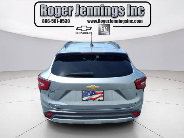 Used 2025 Chevrolet Trax LT w/ Driver Confidence Package FWD image 23