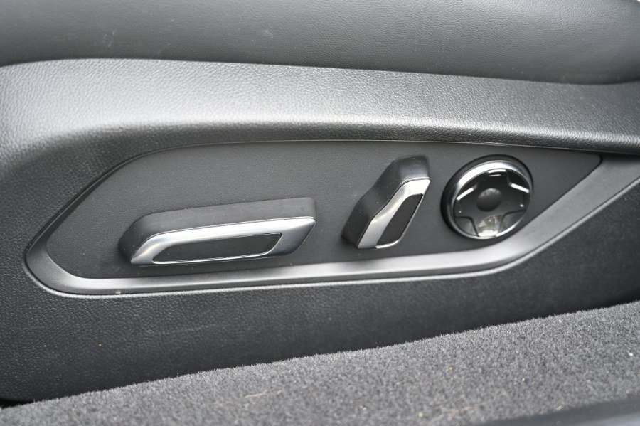 Used 2023 Acura TLX w/ Technology Package FWD image 18