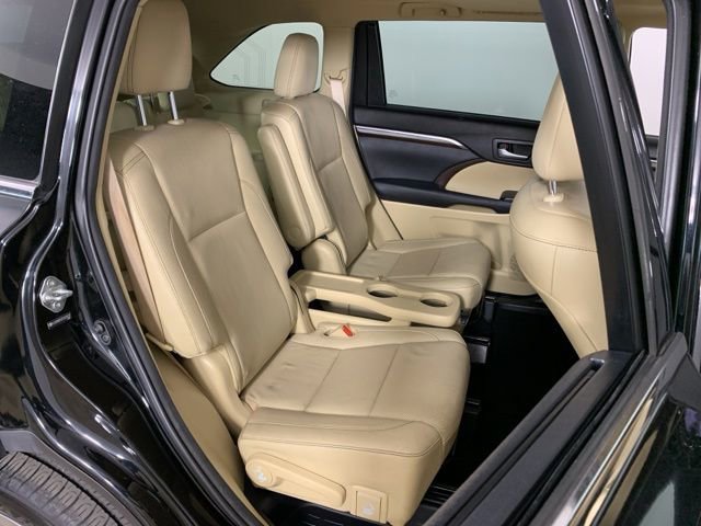 Used 2014 Toyota Highlander Limited image 40