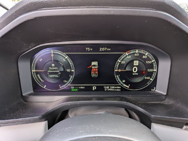 Used 2023 Mitsubishi Outlander SEL 40th Anniversary AWD/4WD image 10