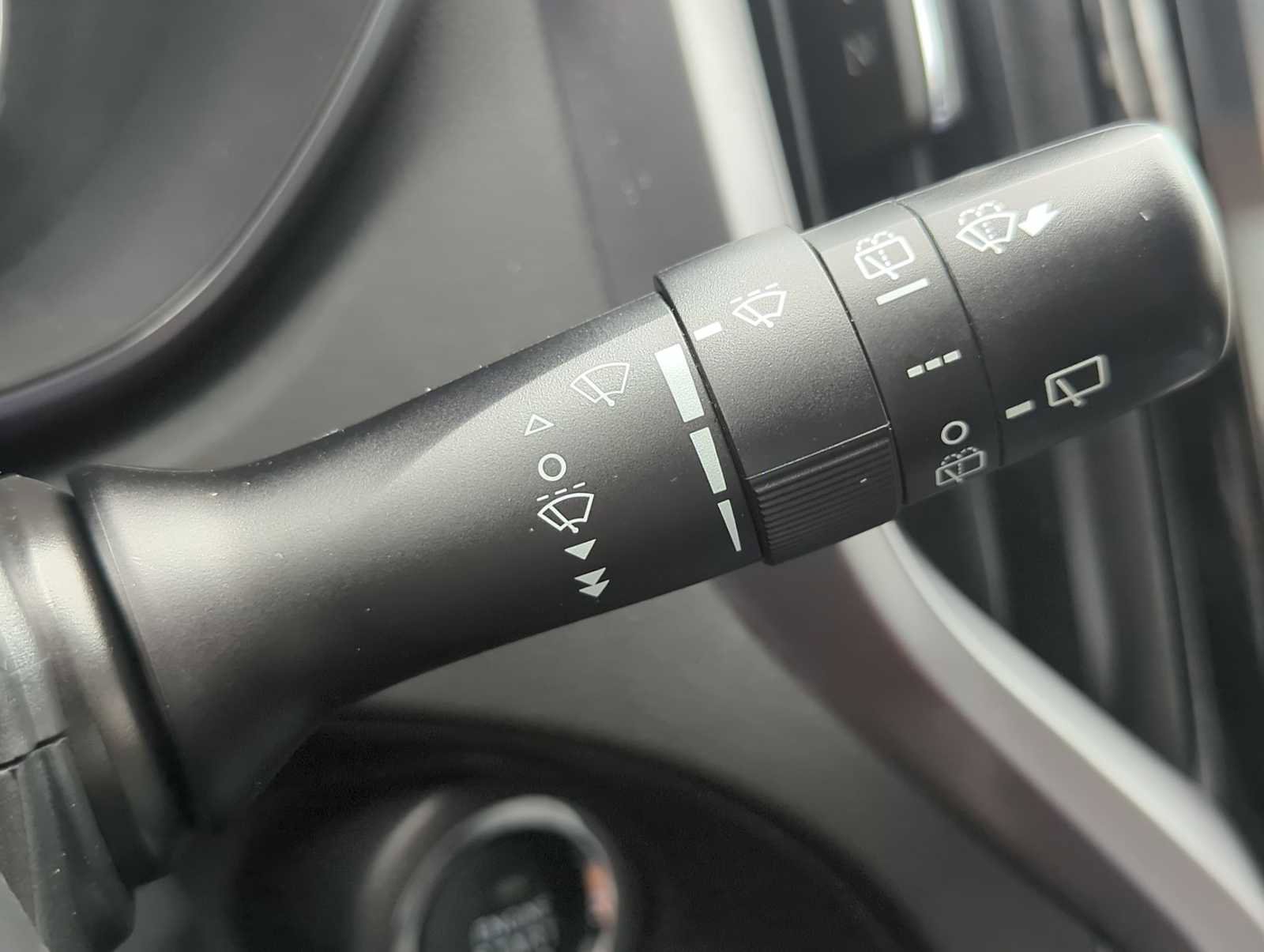 Used 2022 Subaru Ascent Limited w/ Technology Package image 27