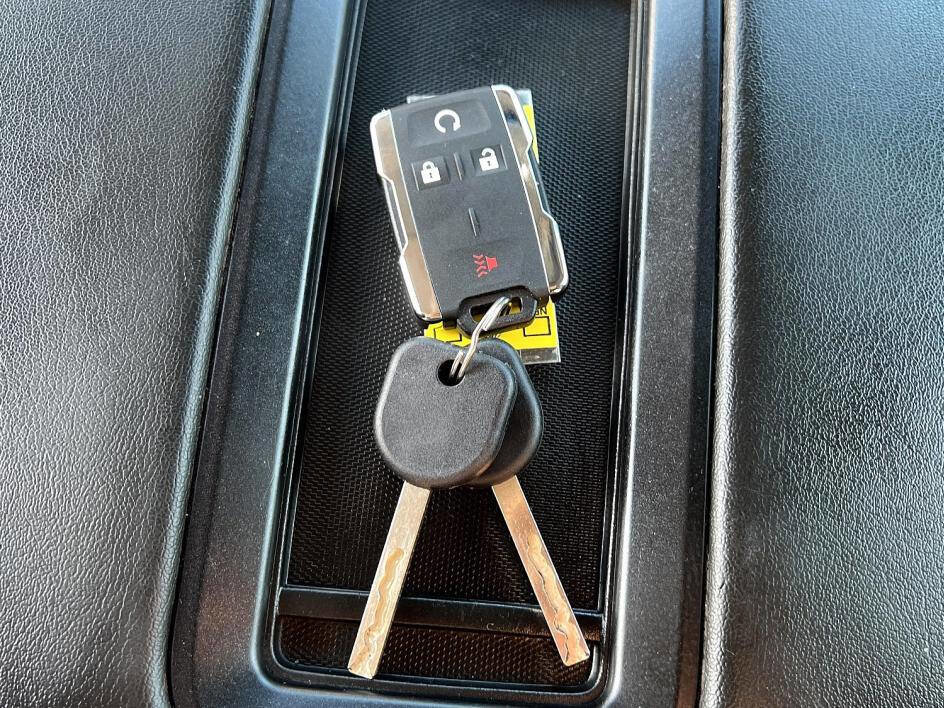 Used 2020 Chevrolet Suburban LT image 17