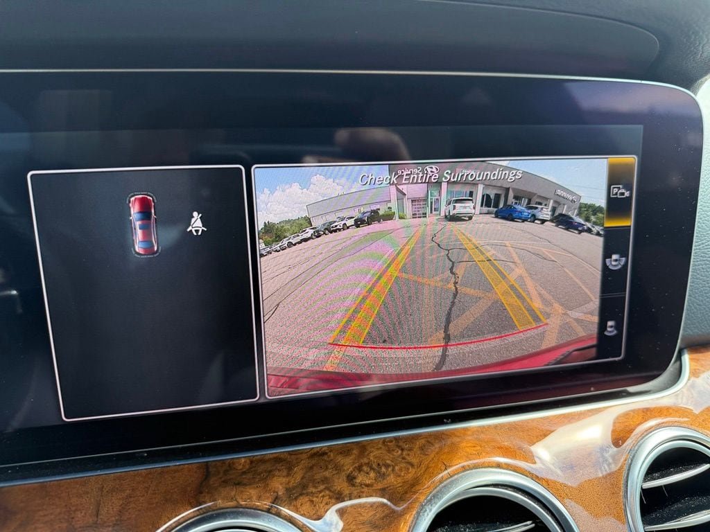 Used 2018 Mercedes-Benz E 300 4MATIC image 33