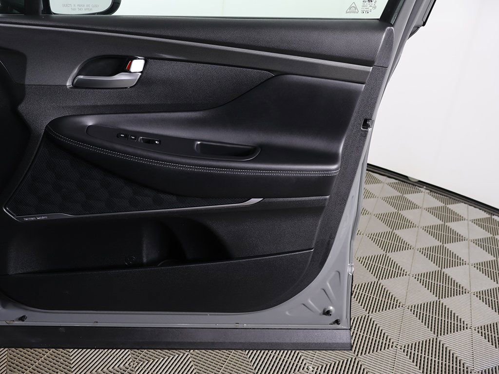 Used 2023 Hyundai Santa Fe SEL w/ Premium Package image 24