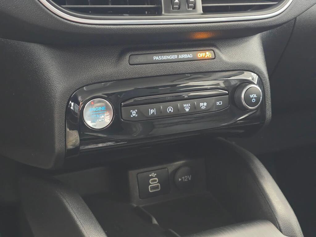 Used 2024 Ford Escape Platinum AWD/4WD image 33