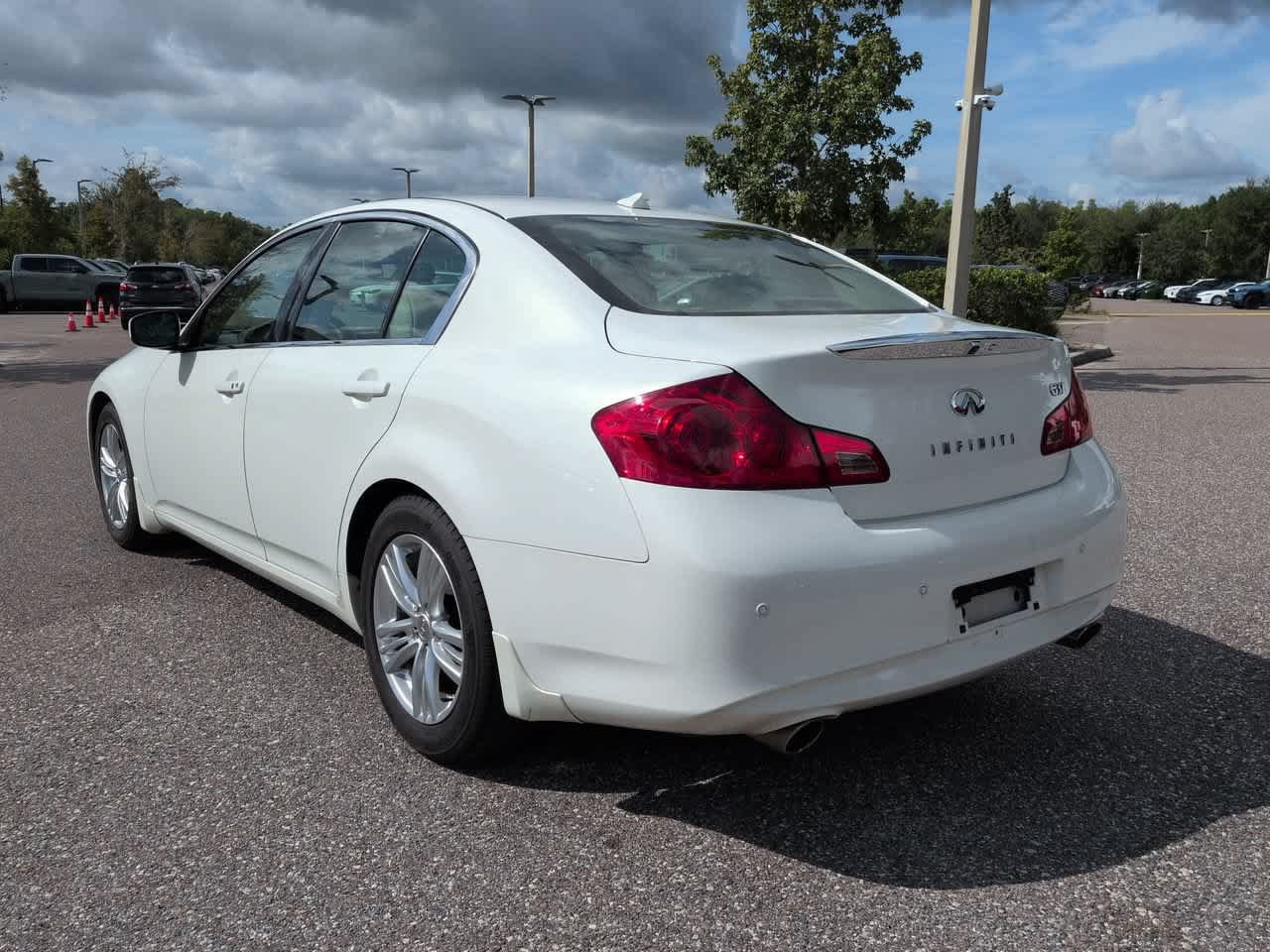 Used 2013 INFINITI G37 Journey w/ Premium Pkg RWD image 4