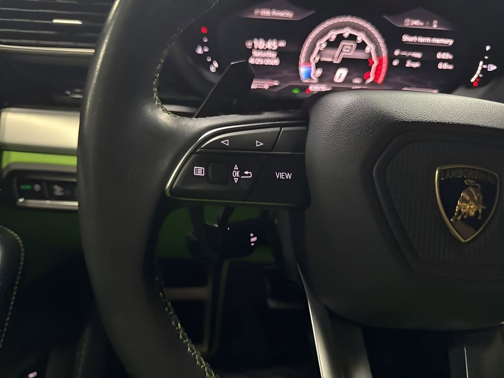 Used 2019 Lamborghini Urus AWD/4WD image 16