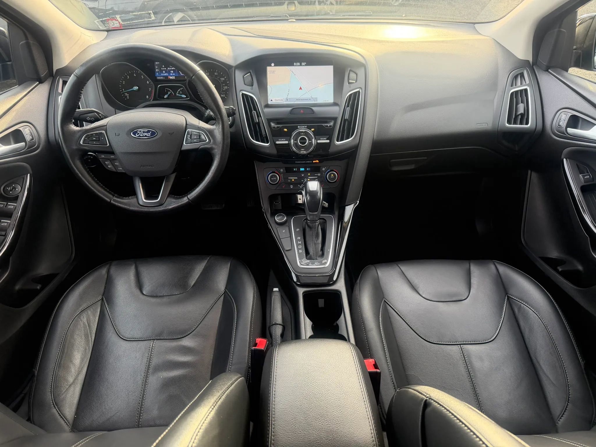 Used 2017 Ford Focus Titanium image 32