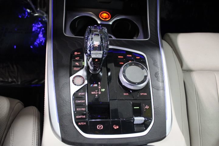 Used 2021 BMW X7 M50i w/ Dynamic Handling Package AWD/4WD image 35