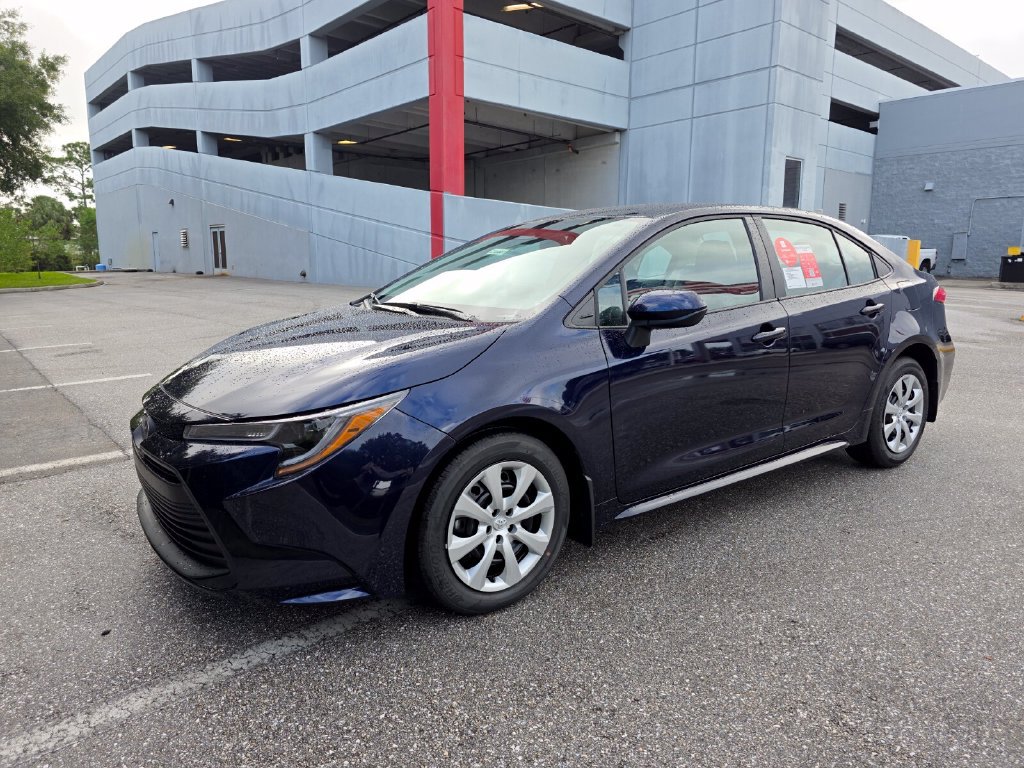 New 2027 Toyota Corolla LE FWD image 3