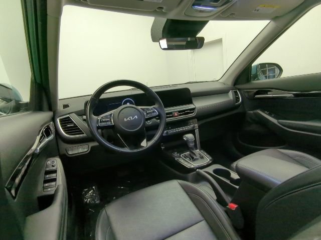 Used 2024 Kia Seltos EX image 23