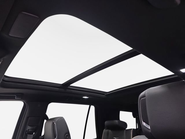Certified 2022 Cadillac Escalade Premium Luxury AWD/4WD image 29