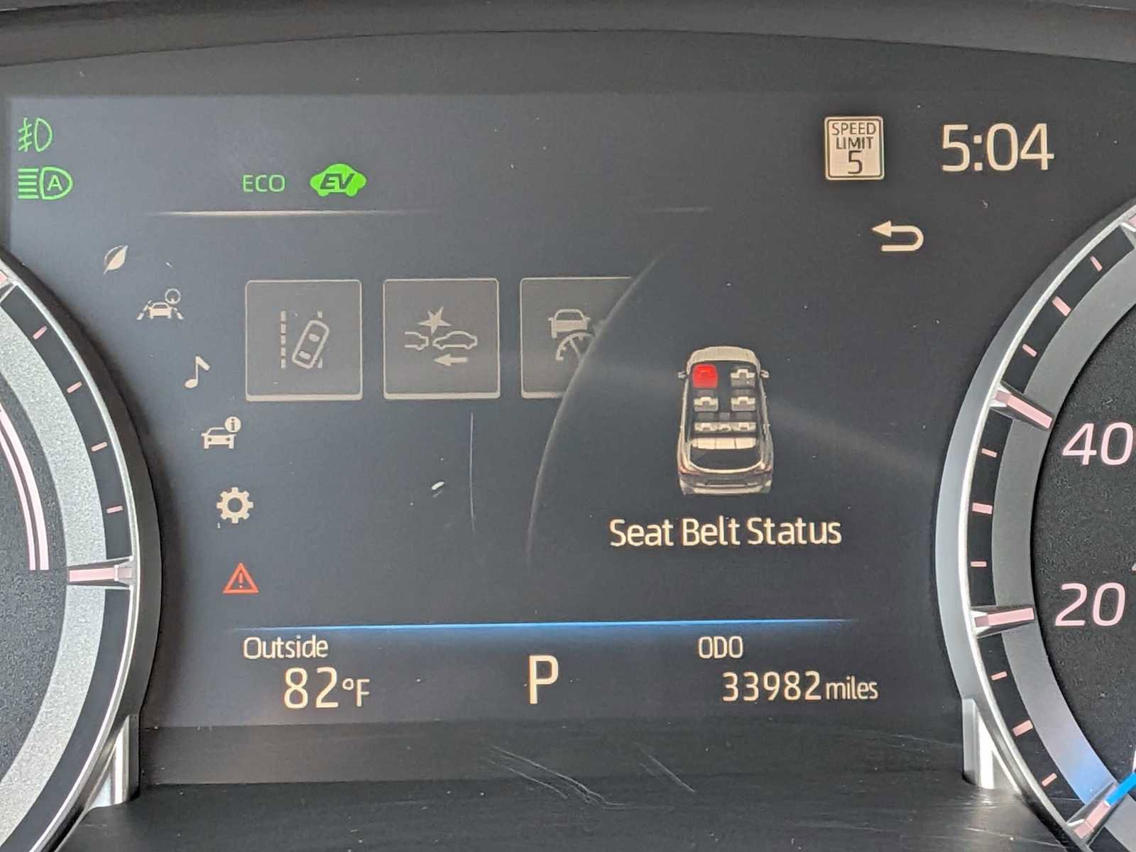 Used 2023 Toyota Highlander XLE AWD/4WD image 31