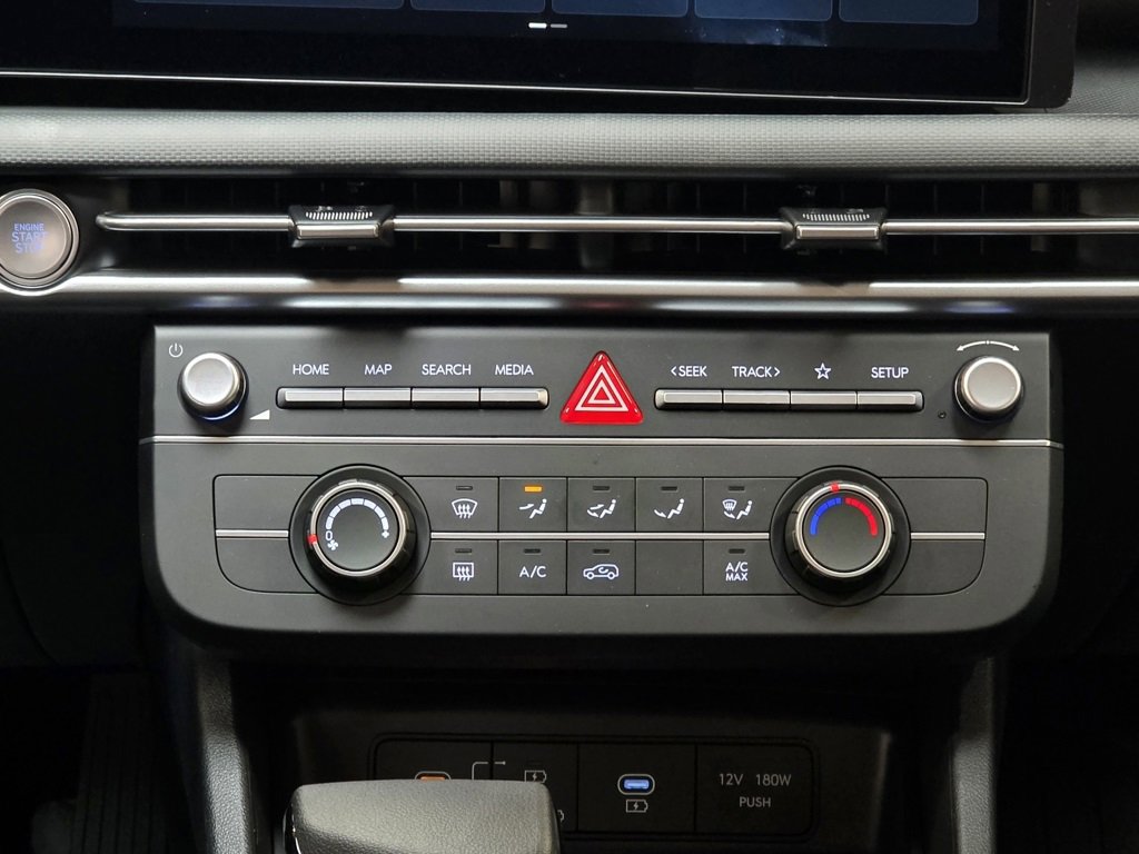 New 2026 Hyundai Tucson SE image 21