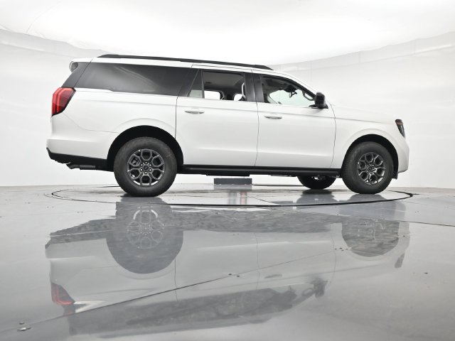 New 2027 Ford Expedition Max Active RWD image 38