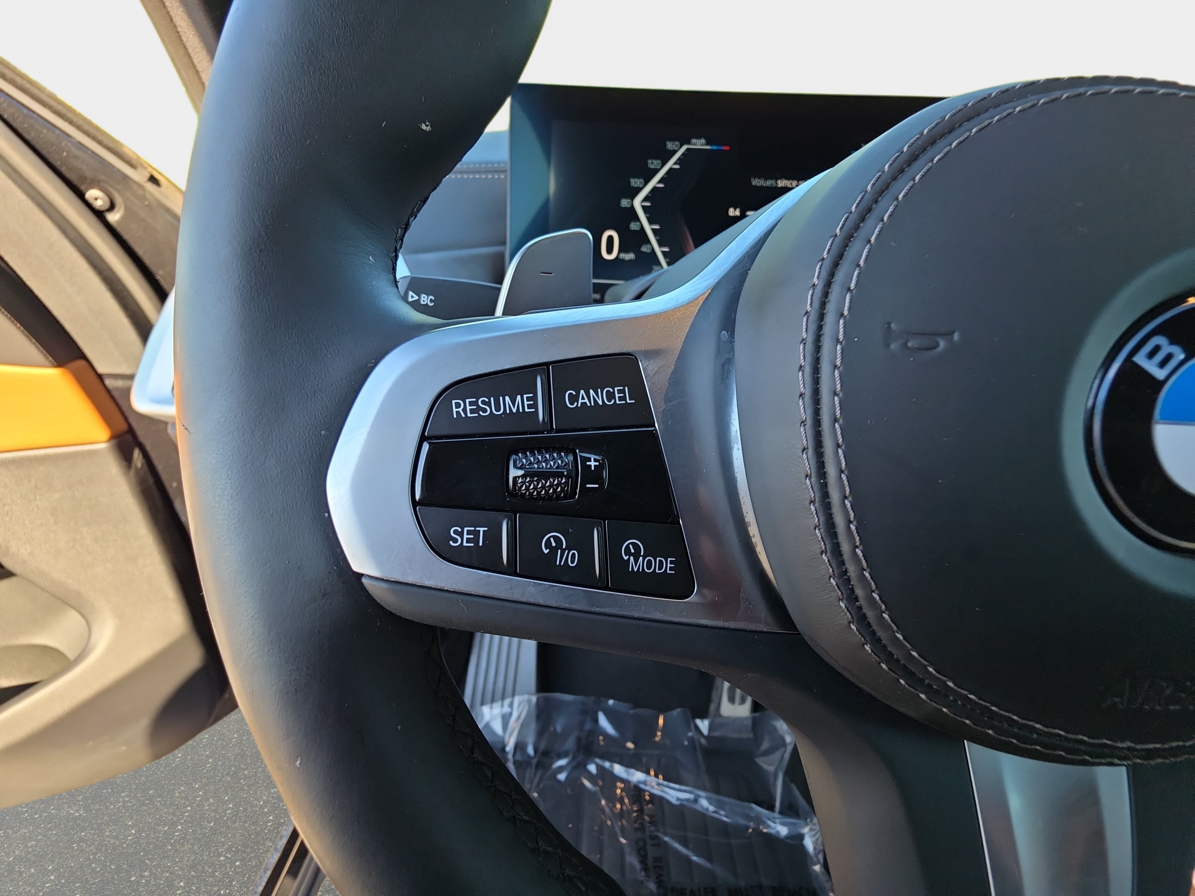 Used 2025 BMW X5 xDrive40i w/ M Sport Package AWD/4WD image 17