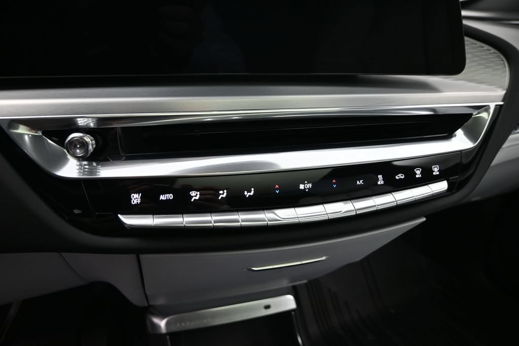 Used 2024 Cadillac Lyriq Sport AWD/4WD image 9