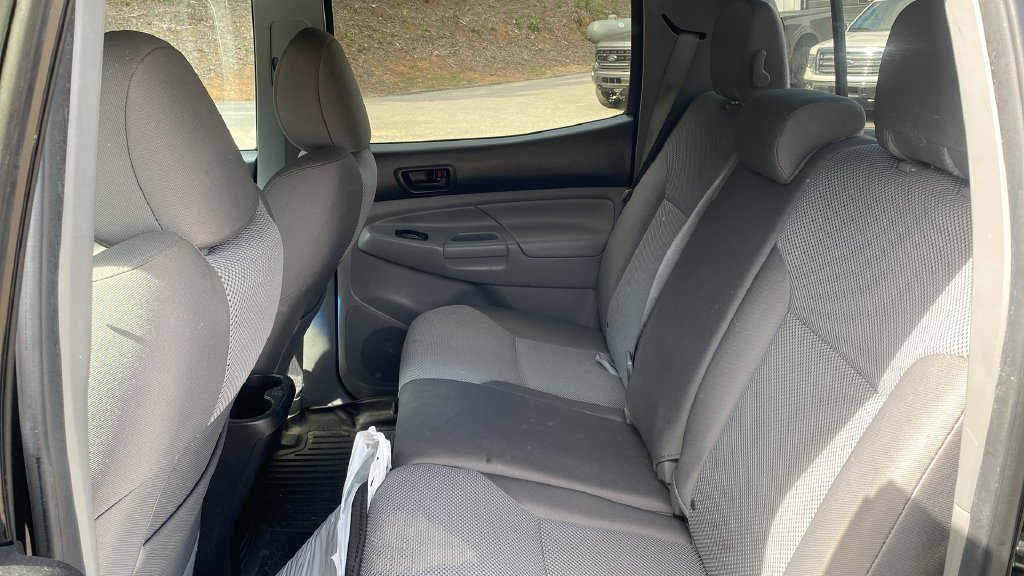 Used 2015 Toyota Tacoma PreRunner w/ TRD Sport Package RWD image 14