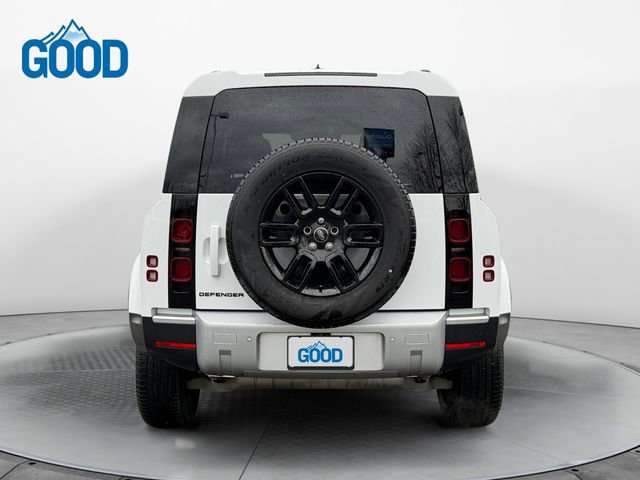 Used 2025 Land Rover Defender 110 S image 4