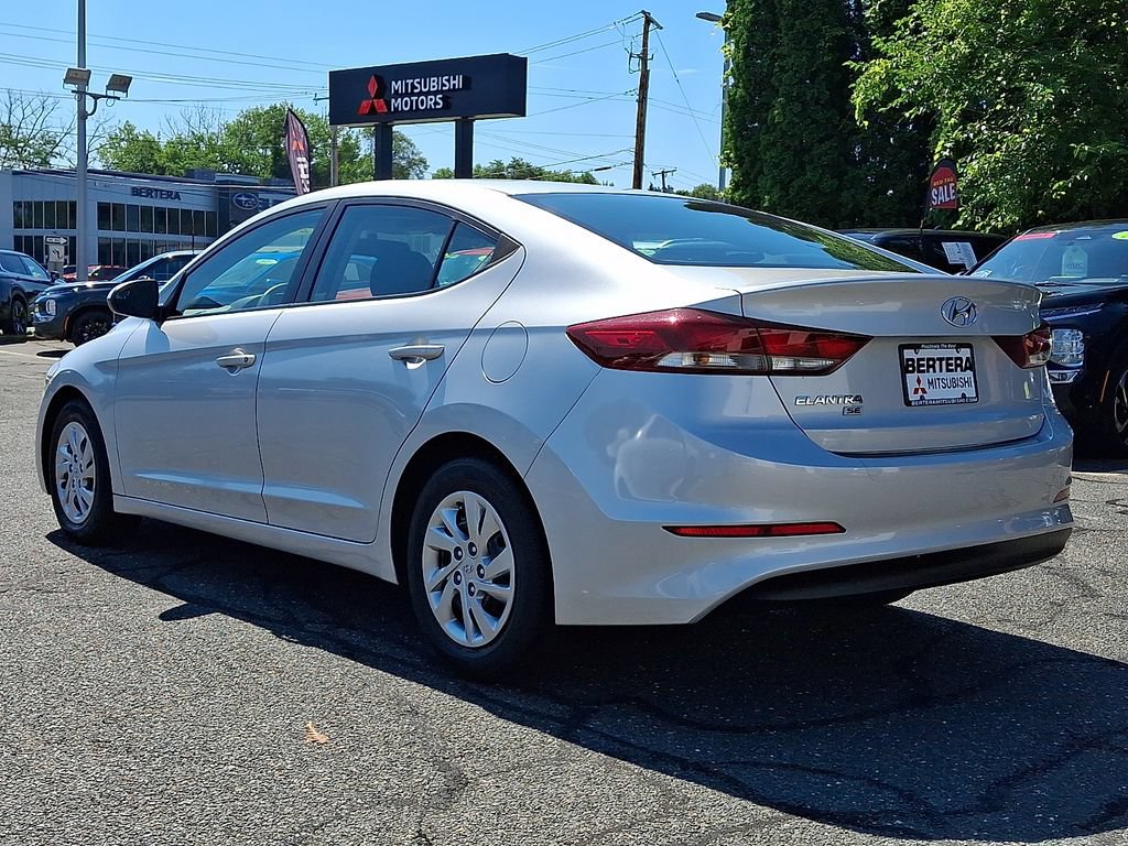 Used 2018 Hyundai Elantra SE FWD image 4