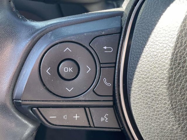 Used 2021 Toyota RAV4 XLE Premium image 31