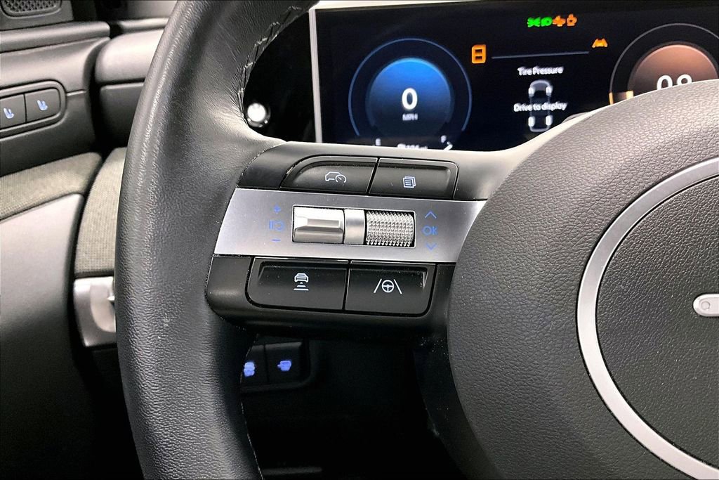 Used 2025 Hyundai Santa Cruz Limited image 24