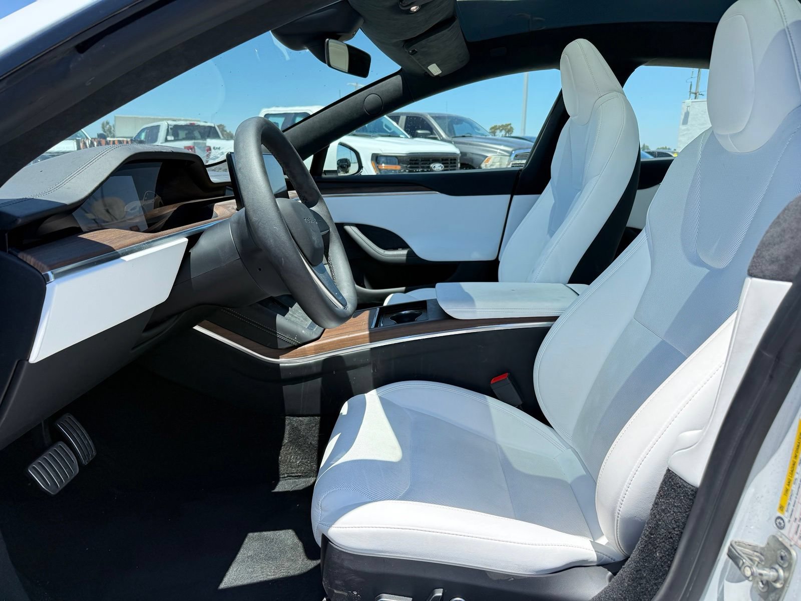 Used 2023 Tesla Model S Standard Range AWD/4WD image 5
