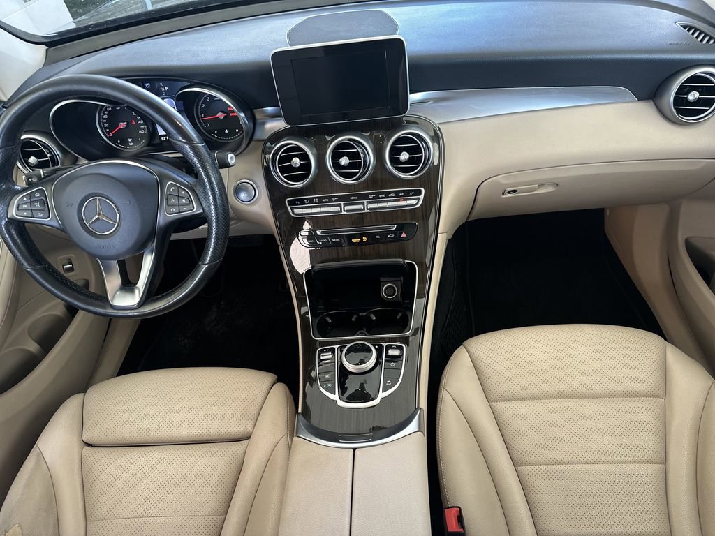 Used 2019 Mercedes-Benz GLC 300 image 17
