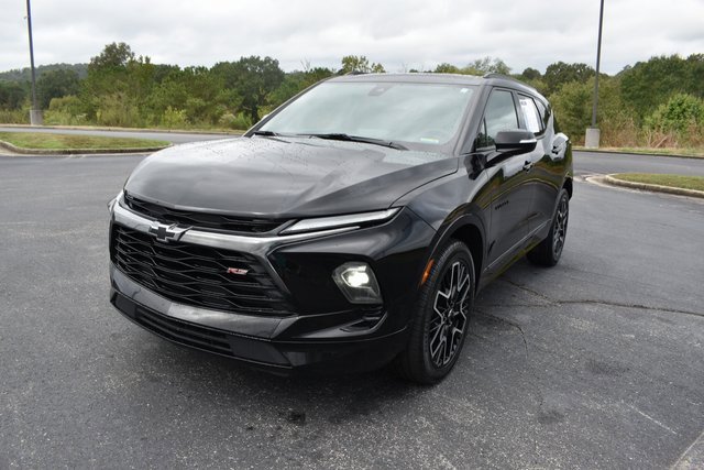 Certified 2023 Chevrolet Blazer RS w/ Enhanced Convenience Package image 2
